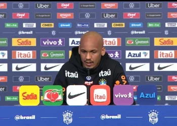 Fabinho defende intensidade após entrada de Casemiro em Endrick