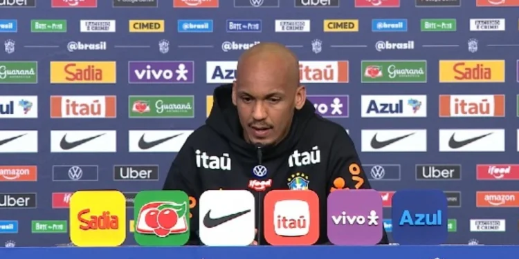 Fabinho defende intensidade após entrada de Casemiro em Endrick