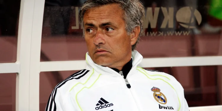 Florentino Pérez confirma Mourinho como novo técnico caso seja eleito
